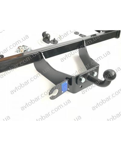 Фаркоп Toyota Hilux (с 2015--) Тойота Хайлюкс