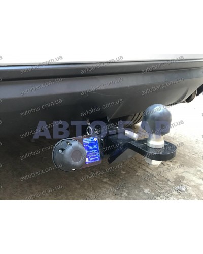 Фаркоп Subaru Forester (2013-2018) під квадрат. Субару Форестер