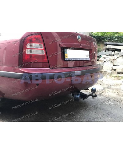 Фаркоп Skoda Octavia A4 під квадрат (1997-2010) Шкода Октавія Тур