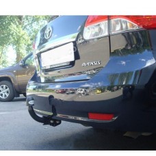 Фаркоп Toyota Avensis t27 (з 2009--) Тойота Авенсіс