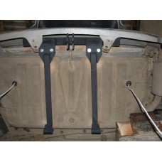 Фаркоп Mazda MPV (1999-2006) Запаска в салоні