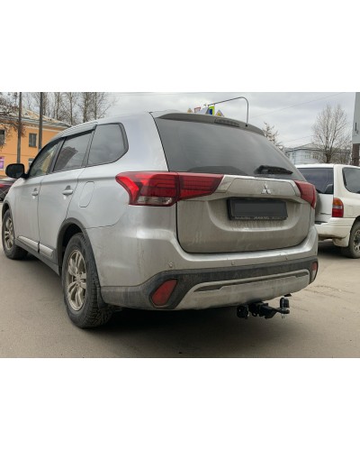 Фаркоп Mitsubishi Outlander 3 (2012-2022) Під квадрат