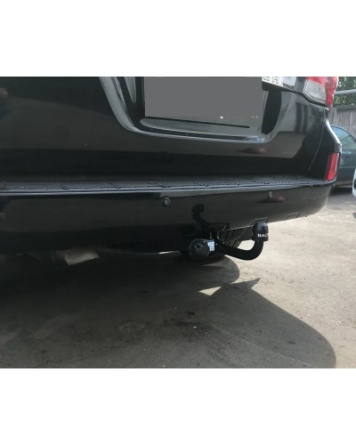 Фаркоп Toyota Land Cruiser 200 (2008-2022) на штатную балку