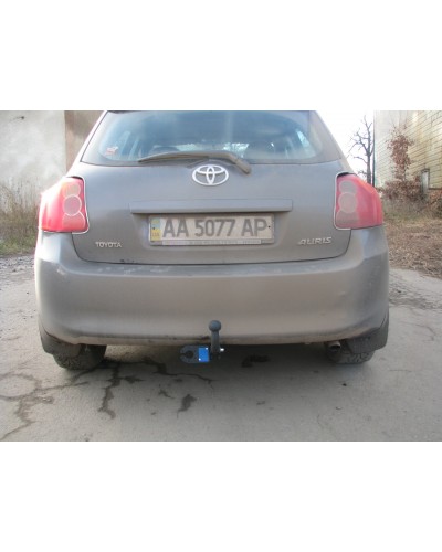 Фаркоп Toyota Auris e150 (2006-2012) Тойотп Ауріс