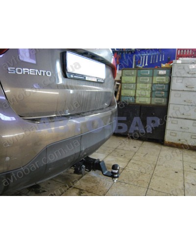 Фаркоп Kia Sorento (2009-2013) под квадрат. Автопристрій