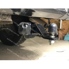 Фаркоп Toyota Hilux (2004-2010) під квадрат