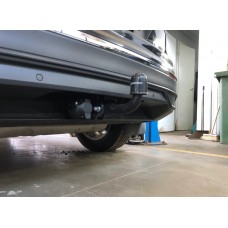 Фаркоп Volkswagen Tiguan 2 (2016-2024) Steinhof. Польща. Зйомний на болтах.
