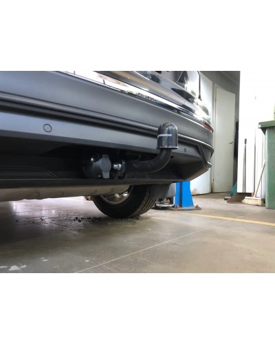 Фаркоп Volkswagen Tiguan 2 (2016-2024) Steinhof. Польща. Зйомний на болтах.