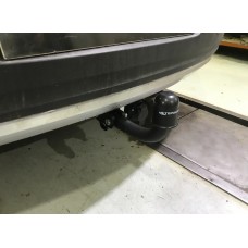 Фаркоп Volvo XC40 (2017-2025) Steinhof. Польща. Зйомний на болтах.