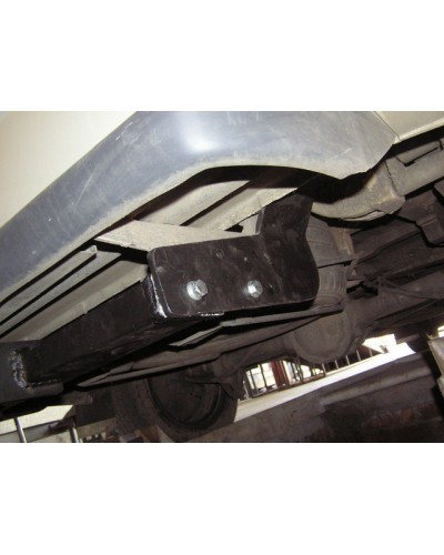 Фаркоп Mercedes Sprinter 907 (2018-2025) бампер з підніжкою. Литий гак.