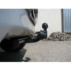 Фаркоп Toyota Yaris 1 (1999-2005) Без подрезки бампера