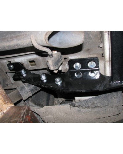 Фаркоп на Renault Trafic (2001-2014) Рено Трафик