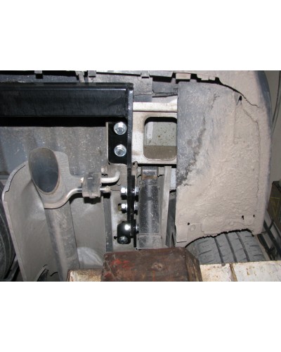 Фаркоп Nissan Primastar (2001-2015) Без подрезки бампера