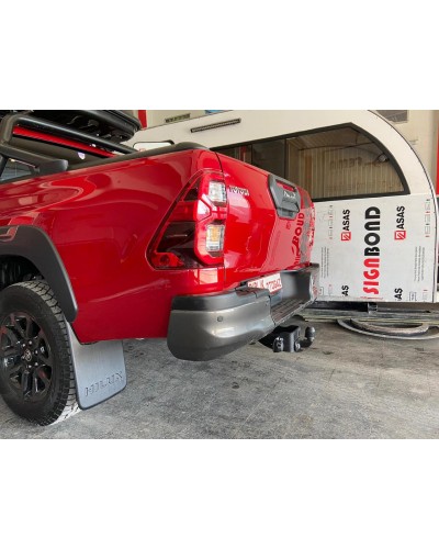 Фаркоп Toyota Hilux (2016-2024)