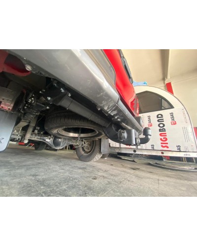 Фаркоп Toyota Hilux (2016-2024)