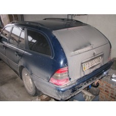 Фаркоп Mercedes C w202 (1993-2001) Сьёмный на болтах