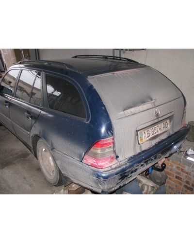 Фаркоп Mercedes C w202 (1993-2001) Сьёмный на болтах