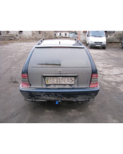 Фаркоп Mercedes C w202 (1993-2001) Сьёмный на болтах