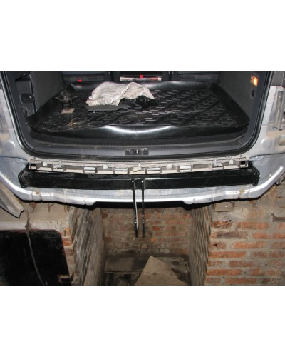 Фаркоп Volkswagen Touran (з 2002--) Фольксваген Тоуран