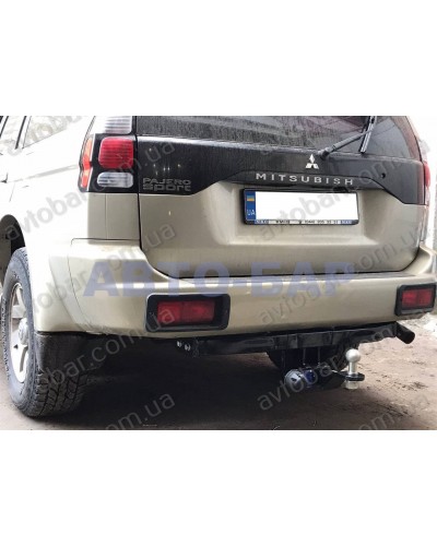 Фаркоп Mitsubishi Pajero Sport (1998-2008) під квадрат. Автопристрій