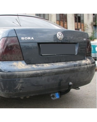 Фаркоп Volkswagen Bora (1997-2005) Седан Універсал