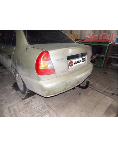 Фаркоп Hyundai Accent седан (2000-2006)