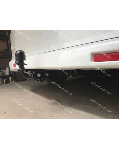 Фаркоп Nissan NV200 (с 2009--) Автопристрій