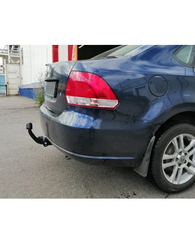 Фаркоп Volkswagen Polo седан (з 2010--) ЖитомирФаркоп