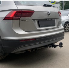 Фаркоп Volkswagen Tiguan 2 (2016-2024) Під квадрат