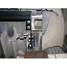 Фаркоп Opel Vivaro (2001-2015) Зйоминй на болтах