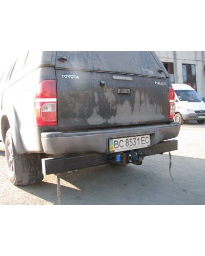 Фаркоп Toyota Hilux (2010-2015) Тойота Хайлюкс