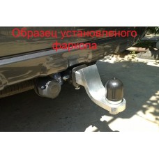 Фаркоп під квадрат Toyota Rav-4 (c 2013--)