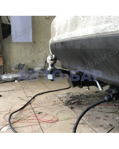 Фаркоп Infiniti QX60 (2013-2022) Під квадрат