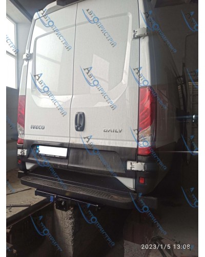 Фаркоп на Iveco Daily 70с18 (2019--) З'ємний крюк