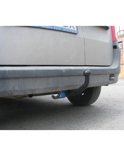 Фаркоп на Dacia Logan MCV универсал (2007-2013) Без подрезки бампера