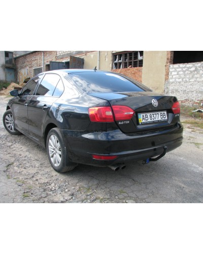 Фаркоп Volkswagen Jetta 6 (2011-2018) Автопристрій