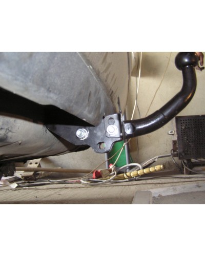 Фаркоп Mercedes E w210 (1995-2002) Сьемный