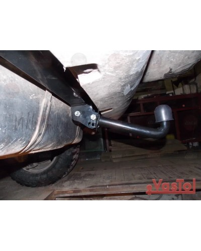 Фаркоп Jeep Liberty (KJ) (2001-2008)