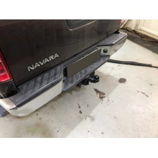 Фаркоп Nissan Navara D23 (2015-2025) Steinhof. Польша. Сьемный на болтах.