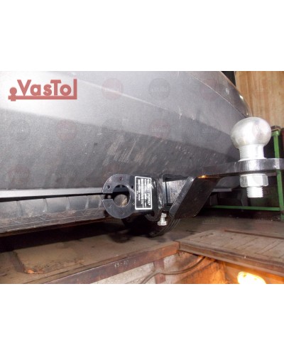 Фаркоп Hyundai SantaFe 3 (2013-2018) під квадрат. Vastol