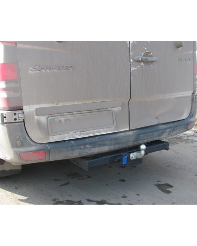 Фаркоп Volkswagen Crafter (2006-2018) Бампер без подножки. литой крюк.