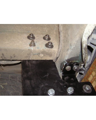 Фаркоп Volkswagen LT (1995-2006) литой крюк. Бампер без подножки