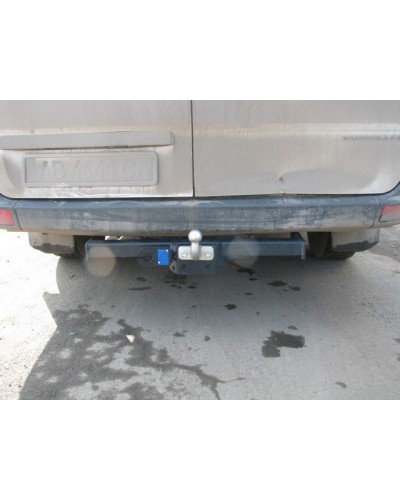 Фаркоп Volkswagen Crafter (2006-2018) Бампер без подножки. литой крюк.