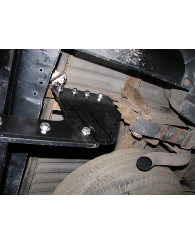 Фаркоп Mitsubishi L200 Європеєць (2006-2015) з пластикової підніжкою