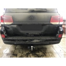 Фаркоп Toyota Land Cruiser 200 (2007-2021) під квадрат. На штатну балку
