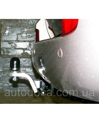 Фаркоп під квадрат Toyota Land Cruiser 200 (2008-2021)