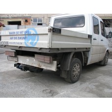 Фаркоп Mercedes Sprinter 208 короткий (1995-2006) Бортовий