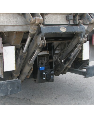 Фаркоп на Mercedes Sprinter (1995-2006) Бортовой с гидробортом