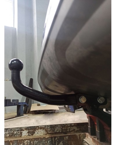 Фаркоп на Fiat 500 L (з 2012--) Автопристрій