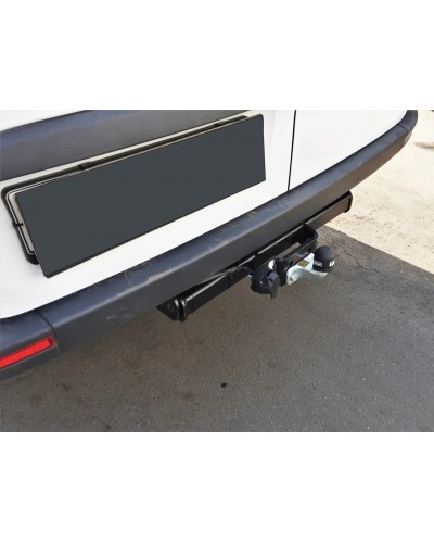 Фаркоп Volkswagen Crafter (2006-2018) Бампер без подножки. литой крюк.